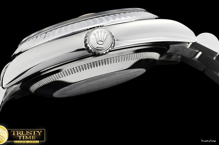 0207 RDD0215D – DayDate 36mm Chic 687